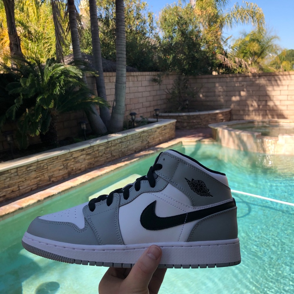 Jordan 1 mid smoke grey ds size 7 - Picture 10 of 14